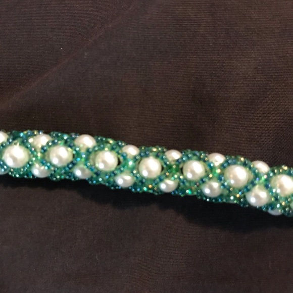 Gorgeous Handmade Bracelet - Picture 3 of 6